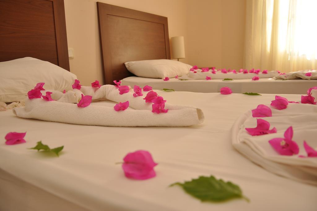 Siesta Beach Apartment Bodrum ภายนอก รูปภาพ