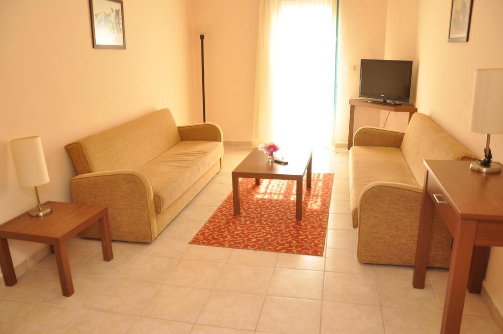 Siesta Beach Apartment Bodrum ภายนอก รูปภาพ